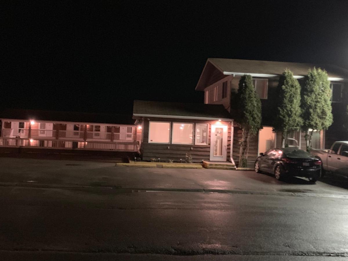 Airways Motel Cold Lake Exterior photo